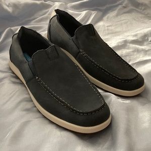 Men’s St. John’s bay Navy memory foam slip on shoes